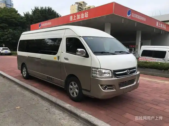 18座九龙大商务车