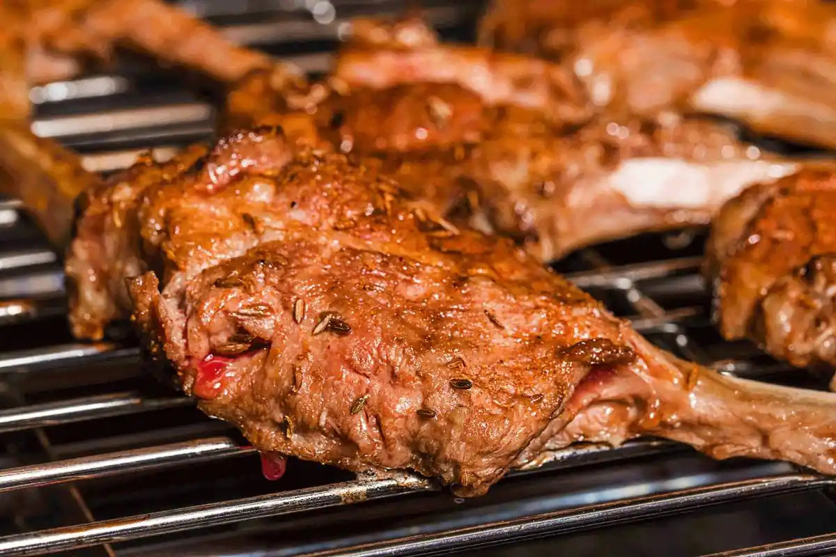 大家喜欢吃烤羊腿吗