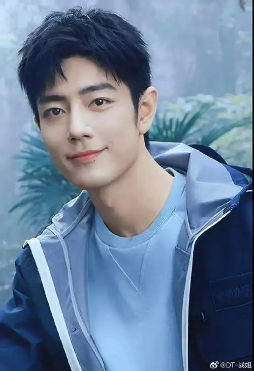 蓝色好清爽好干净,喜欢每一个造型的肖战