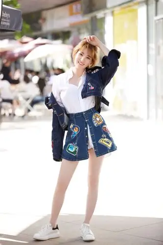 p>刘筱筱,1990年3月28日出生于江苏省徐州市,毕业于中央戏剧学院表演