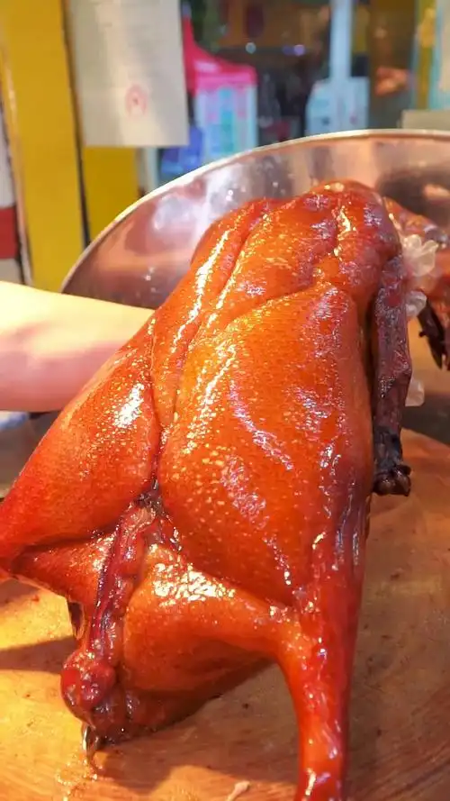 该减肥了#老广烧鹅精髓:皮脆!肉嫩!多汁!
