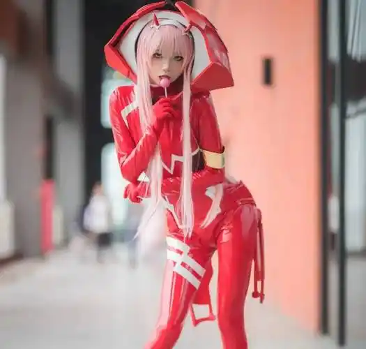 原创胶衣cos那么显身段为何现在在漫展却看不到了