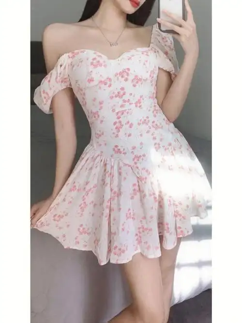 春日纯欲少女裙显身材一绝