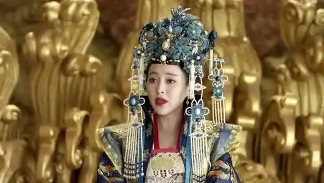 开封府刘娥想封张德林为天下兵马大元帅但包拯却站出来反对