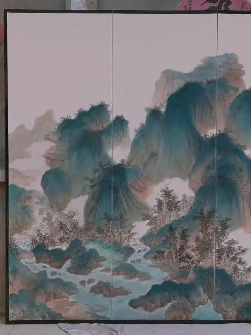 屏风画中贵族青绿山水