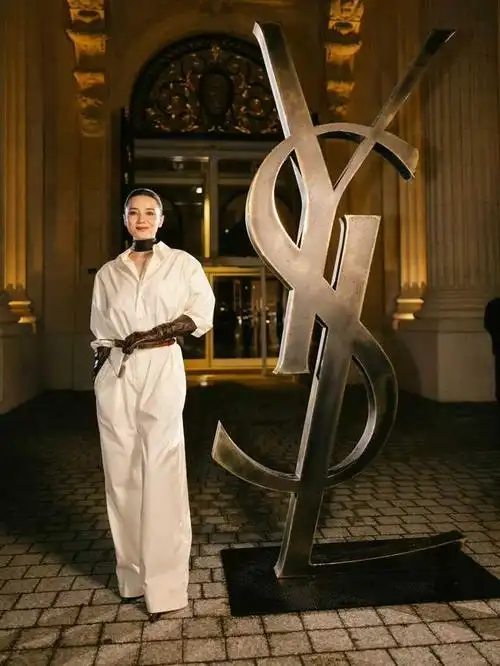 原来内娱也有自己的圣罗兰女郎们