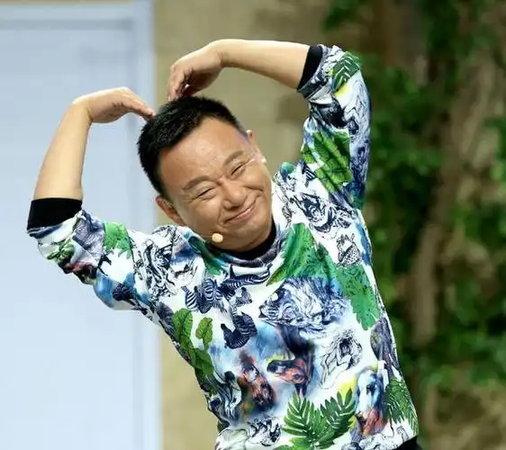 小品演员邵峰11次上春晚对患病爱人不离不弃用坚守换来幸福