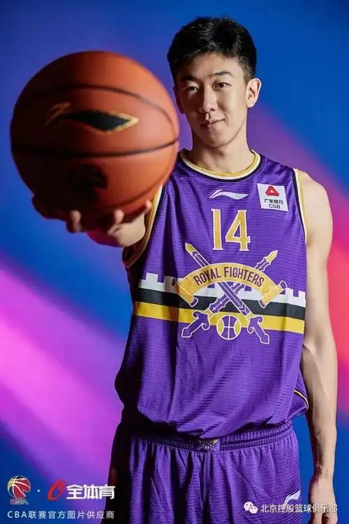 北控男篮硬汉团再次报道新赛季创意定妆照送上