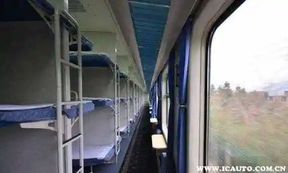 硬座中途补卧铺划算吗在火车上硬座补硬卧需要多少钱