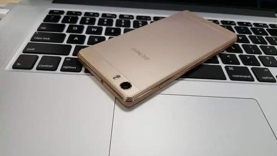 黄金铠甲加身 金立新手机"金钢"曝光