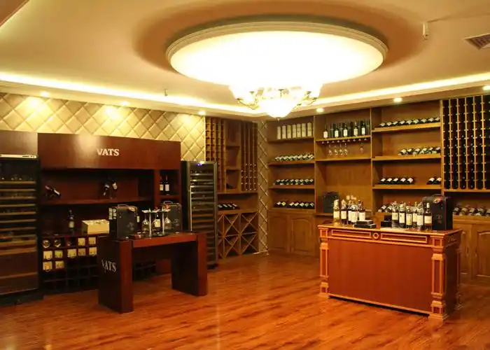 万国红酒直销中心名庄馆