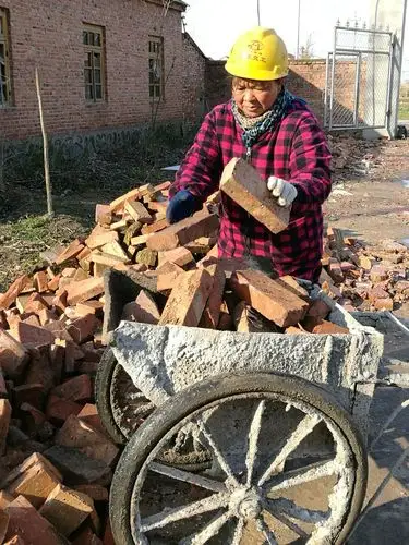 里仁乡河滨村标准化厂房