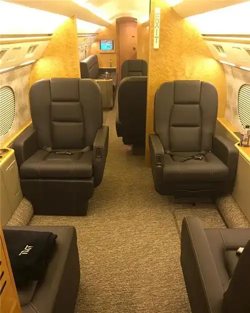 梅威瑟庆祝41岁生日,送自己1.9亿元私人飞机