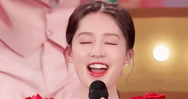 笑起来有月牙眼的女明星我只服这4位这才是少女的样子