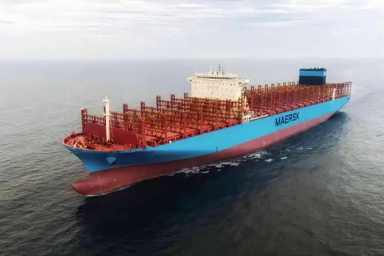 6月26日,15500teu大型集装箱船项目首制船"马士基 查尔斯顿"号在中国