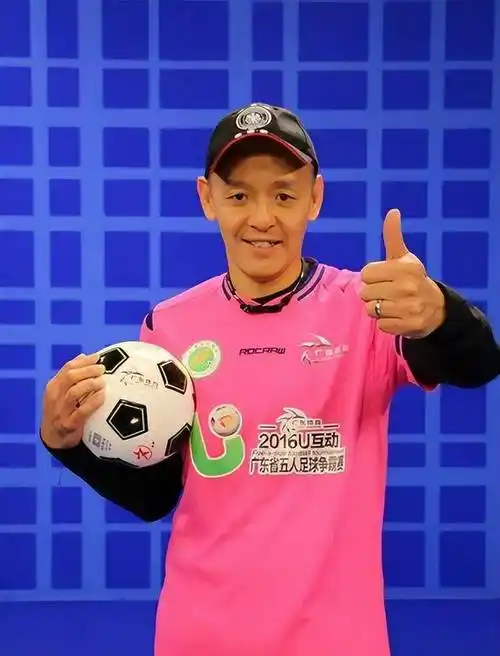 本靠脚吃饭后来靠头脑吃饭的讲波佬何辉,如何将讲波说成艺术的_许辉