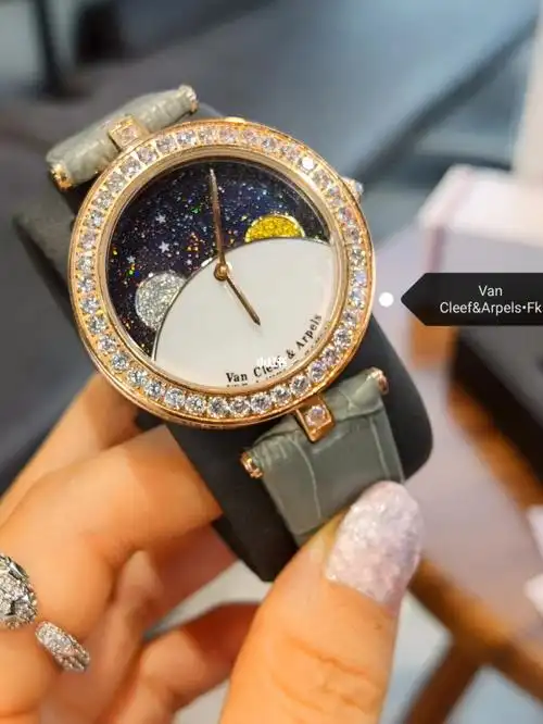 梵克雅宝星空璀璨|百搭女士手表