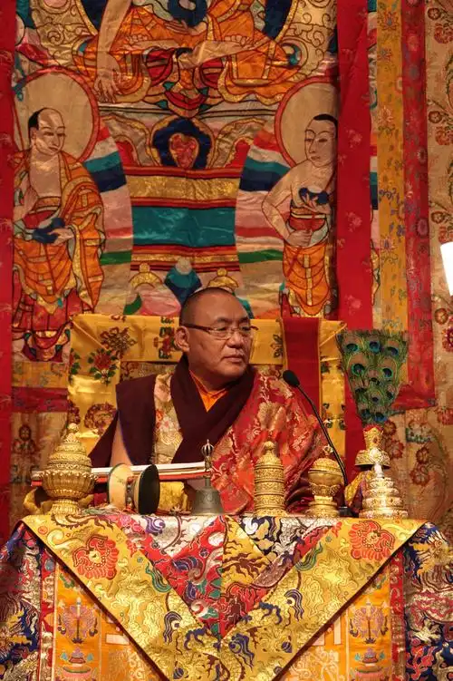 噶陀第八十四代教主(洛噶仁波切)