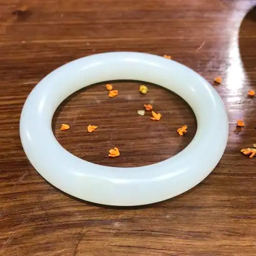 新疆和田白玉籽玉圆条手镯 福镯 79.1克_玉石宝网