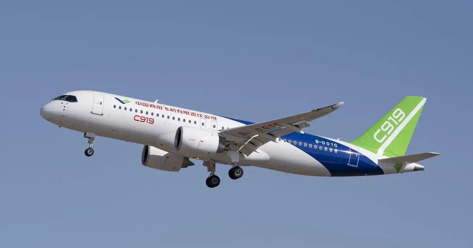 两架c919客机飞抵北京,预计最快9月底完成取证 时事