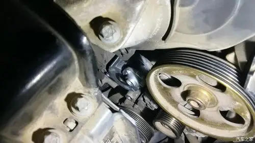 更换发电机皮带