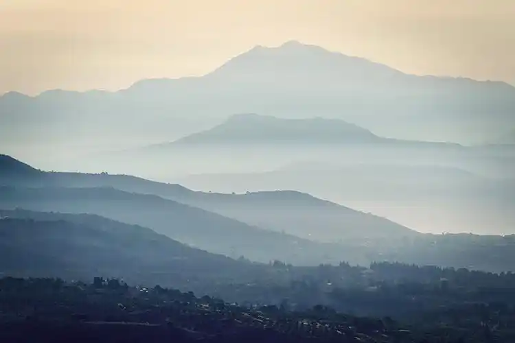 山峰山脉图片素材