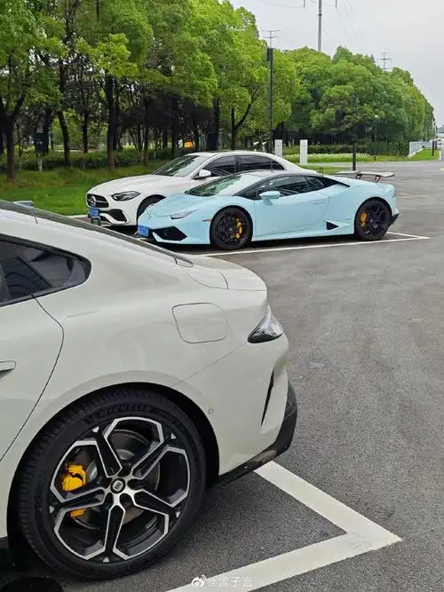 智驾数码团##兰博基尼##小米su7