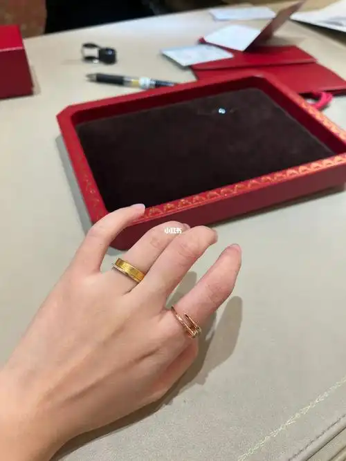 卡地亚钉子戒指