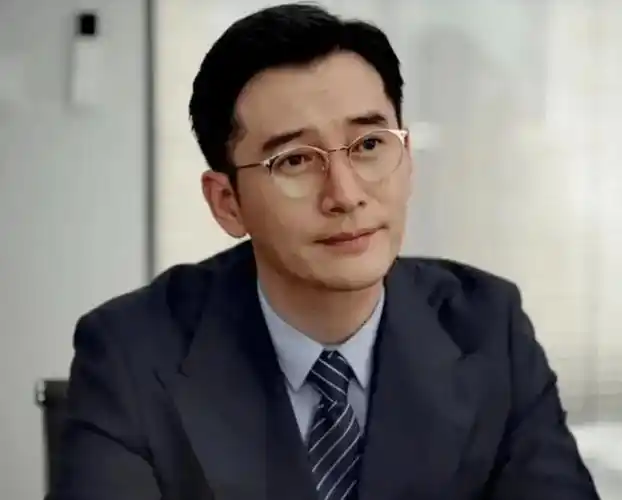 一枚宝藏小叔,颜值高气质佳演技好,堪称叔圈清流_王梓权_徐天_角色