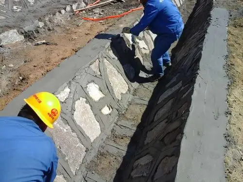 dk112 000-dk112 200路基附属浆砌片石勾凹缝完成40平米