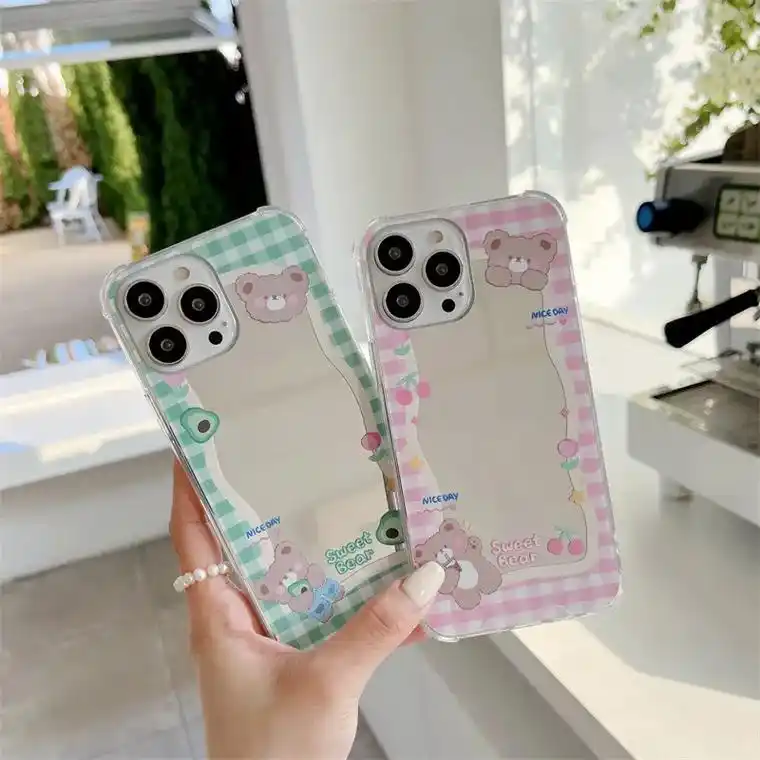 1. "日韩卡通熊手机壳,可爱又时尚,适合13款新机型,让你 - 抖音