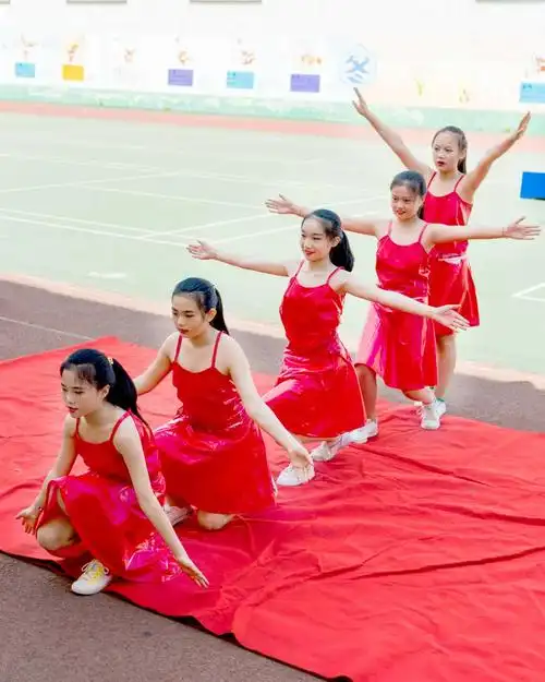 我们毕业啦——上党区实验小学六年级毕业典礼