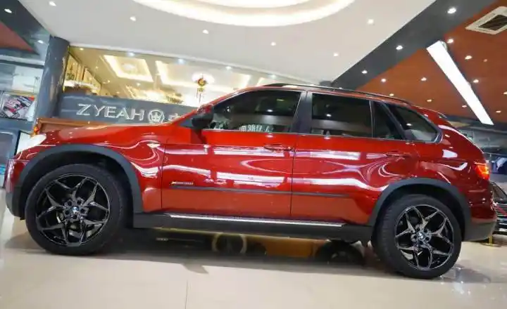 宝马 宝马x5 x5 3.0t 领先型 红色 手自一体