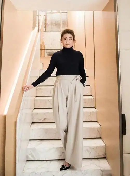 42岁宗馥莉接班:"江浙沪独生女"天花板,一心搞事业|何超琼|孟晚舟