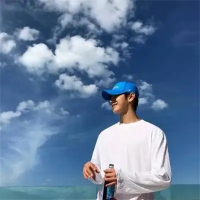 干净帅气的男生头像时尚潮流男生图片大全