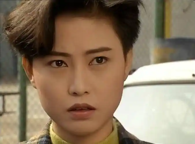 《火玫瑰》:方有为和韦仲楠,爱一个人,纵然飞蛾扑火又何妨?