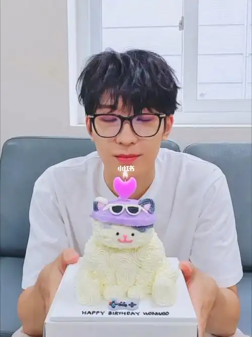 全圆佑可爱小猫的生日直播