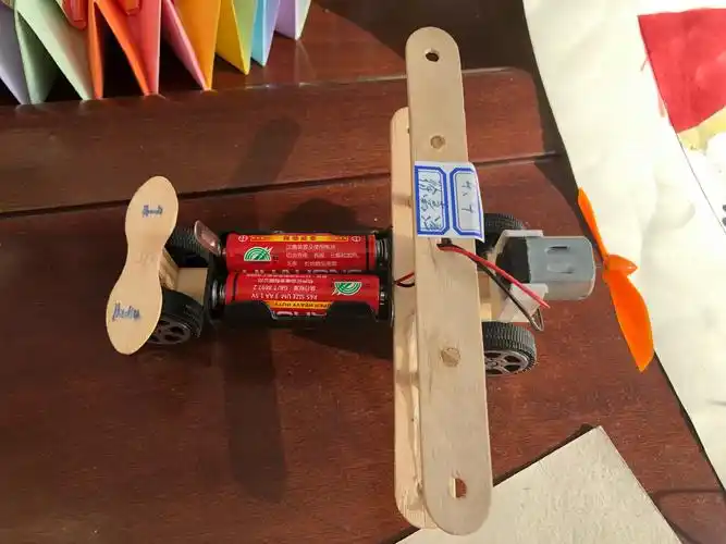 "创意无限 赢在未来"——文化路小学小发明,小制作展览