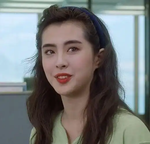 当年的王祖贤有多美?珍贵青涩旧照曝光,每一瞬间都是永恒