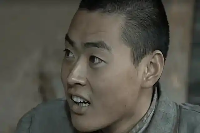 《亮剑》中,黑云寨山猫子为何要害魏和尚?他不知道和尚的身份?