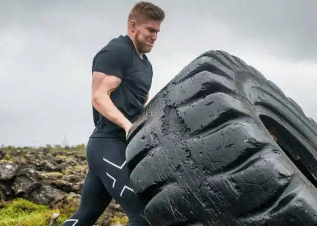 每次健身都榨干最后一丝力气是不是就变成肌肉男了