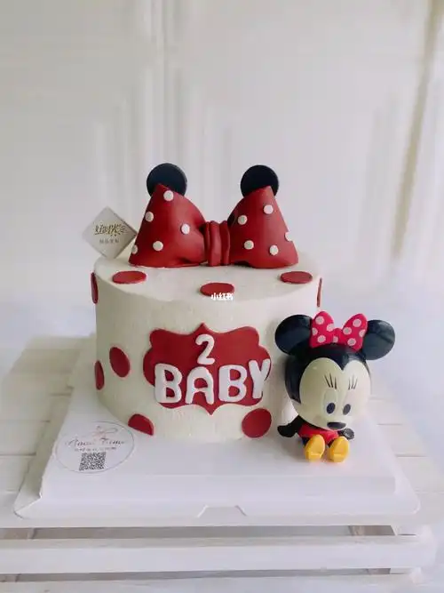2周岁女宝宝半翻糖米妮蝴蝶结生日蛋糕