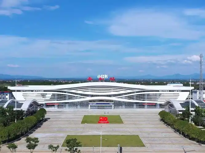 个同时拥有民用机场,高铁站,高速公路,货运码头等的富裕之县~ #泰和县