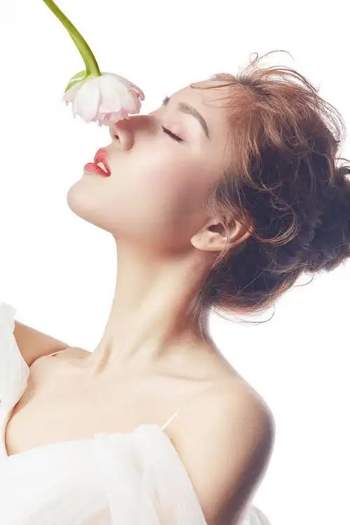 邹肖一从腦子太小裝不下太多煩惱转采于2021-03-15 16:32:51#护肤#美