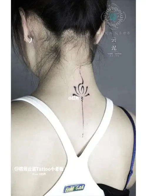 禅意莲花后颈纹身杭州纹身