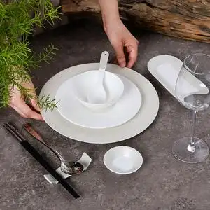 【酒店会所高端餐厅摆台餐具图片】酒店会所高端餐厅摆台餐具图片大全