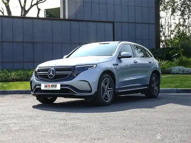 30万买绿牌eqc 但这奔驰suv值吗?