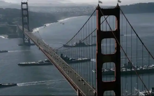 大和号战列舰开进旧金山画面【高堡奇人】