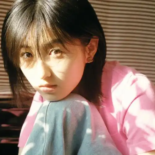 张子枫粉色头像来一波,喜欢的姐妹赶快码住