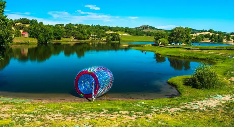 坝上草原公主湖 (2018年7月初)